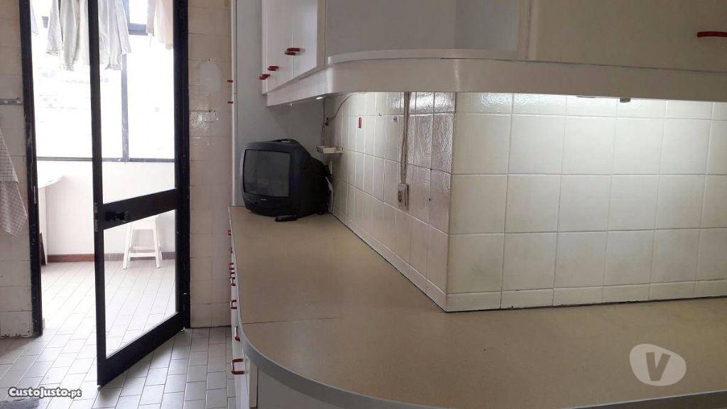 Apartamentos a venda Porto - Fotos para Porto-Excelente T3+1 Lug.garg.ao Campo Alegre (03939)