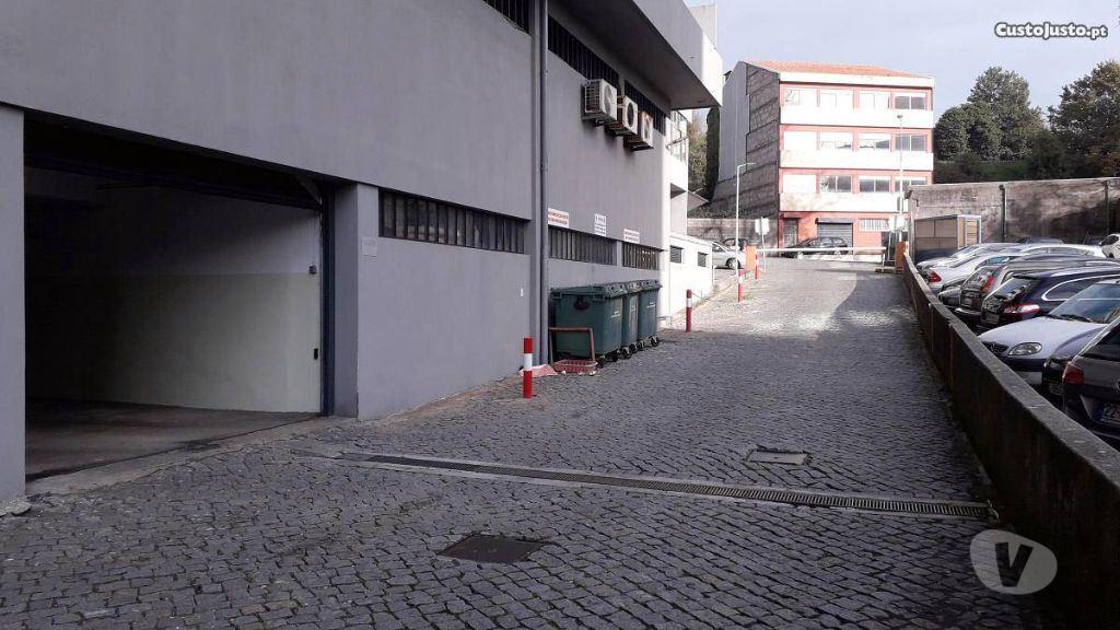 Apartamentos a venda Porto - Fotos para Porto-Excelente T3+1 Lug.garg.ao Campo Alegre (03939)