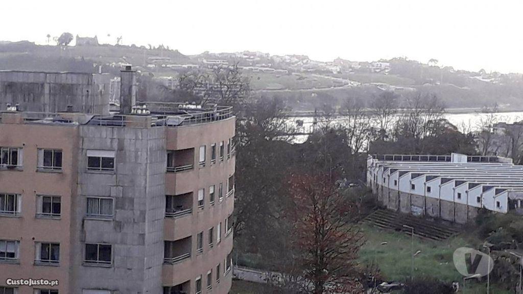 Apartamentos a venda Porto - Fotos para Porto-Excelente T3+1 Lug.garg.ao Campo Alegre (03939)