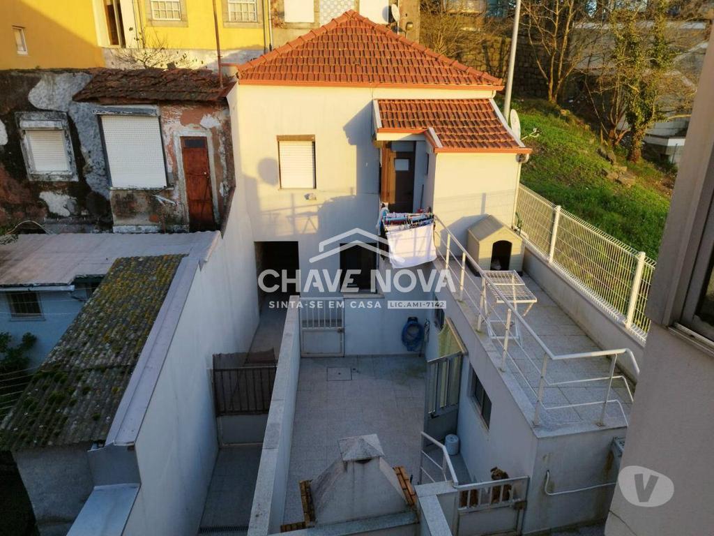 Comprar Loja Porto - Fotos para Prédio Habitacional em Zona Histórica do Porto (Virtudes)