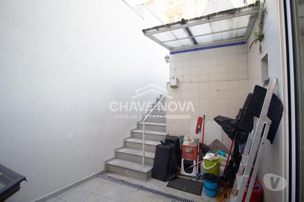 Comprar Loja Porto - Fotos para Prédio Habitacional em Zona Histórica do Porto (Virtudes)
