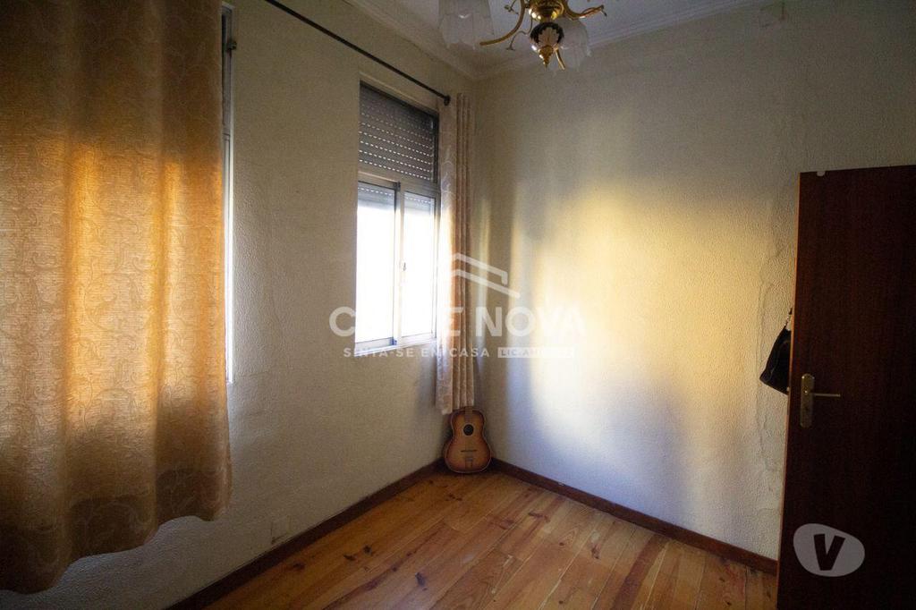 Comprar Loja Porto - Fotos para Prédio Habitacional em Zona Histórica do Porto (Virtudes)
