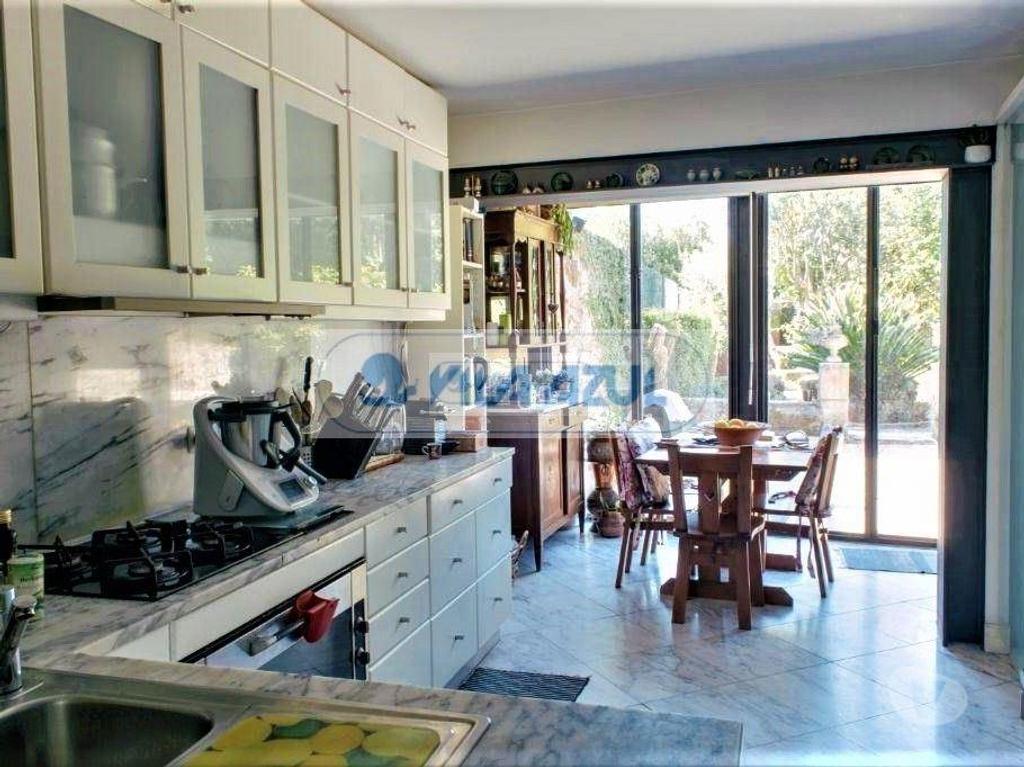 Apartamentos a venda Porto - Fotos para Moradia T7 - com jardim e terraço - Arca d'Água Porto (12300003)
