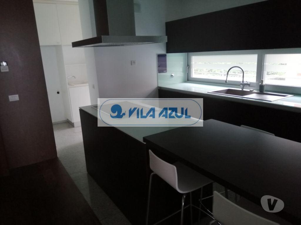 Apartamentos a venda Guimarães - Fotos para T4 em excelente condomínio fechado - box para 3 carros -