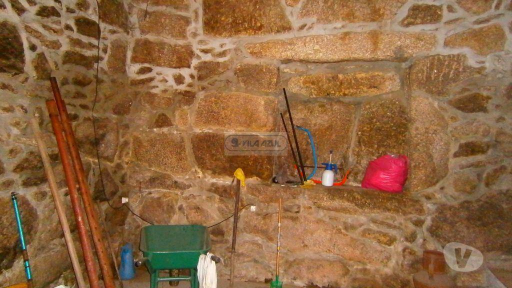 Apartamentos a venda Póvoa de Lanhoso - Fotos para 5000 m2 de terreno com casa para recuperar (1231010)