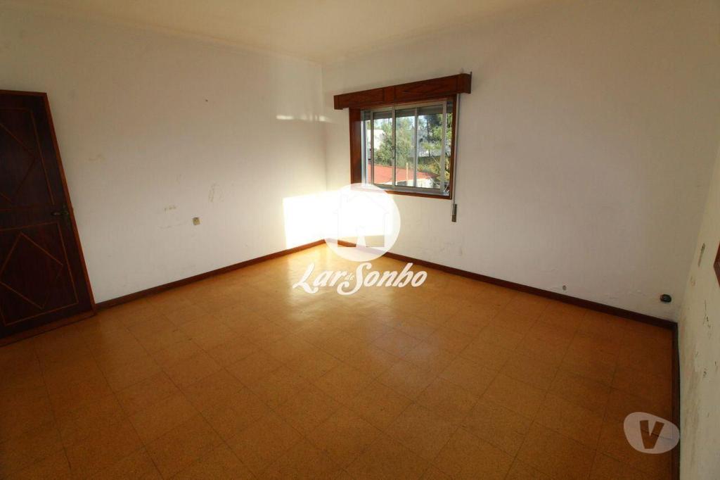 Apartamentos a venda Barcelos - Fotos para Moradia com 3700m2 de terreno para construção (265-M-01128)