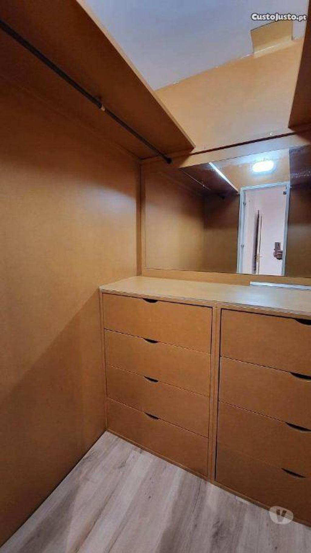 Apartamentos a venda Vila Nova de Gaia - Fotos para Andar moradia T3 remodelado 500m estação comboio Aguda, praia