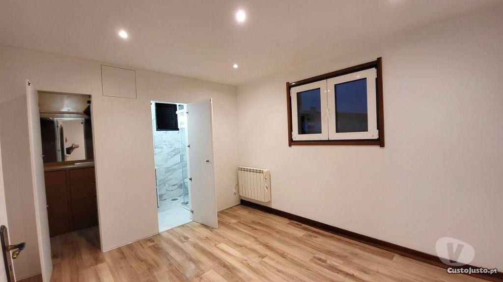 Apartamentos a venda Vila Nova de Gaia - Fotos para Andar moradia T3 remodelado 500m estação comboio Aguda, praia