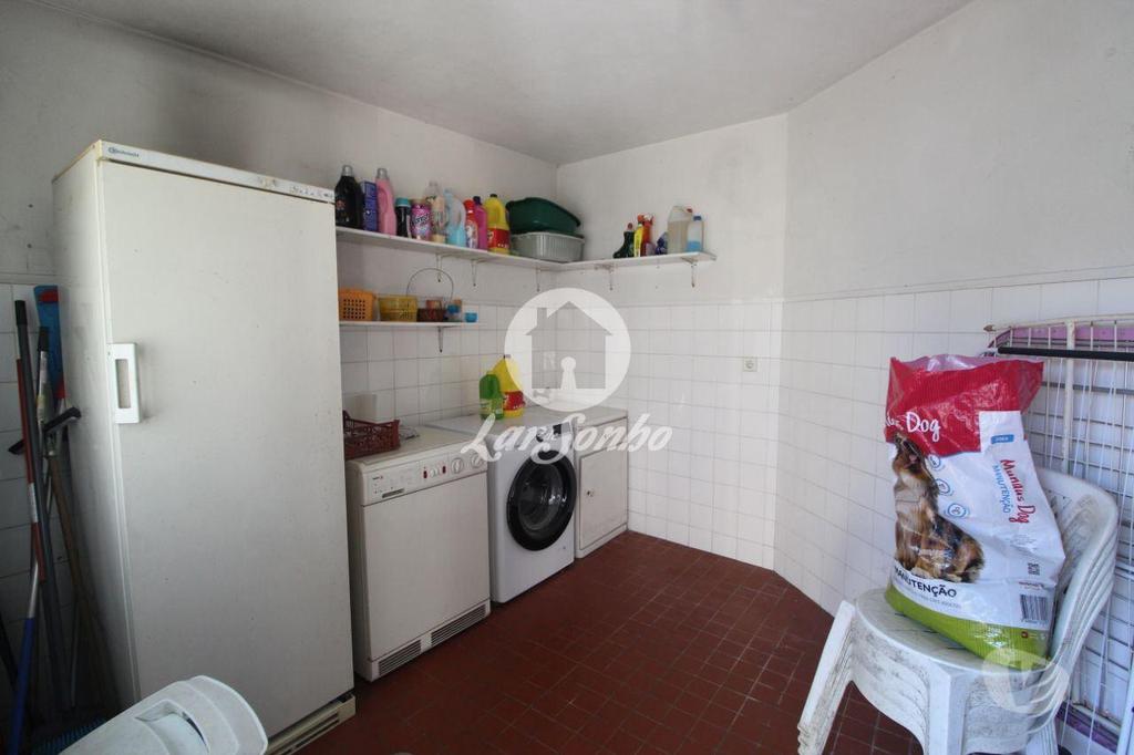 Apartamentos a venda Gondomar - Fotos para Gondomar-Moradia T5 + Apartamento T1 (258-M-00452)