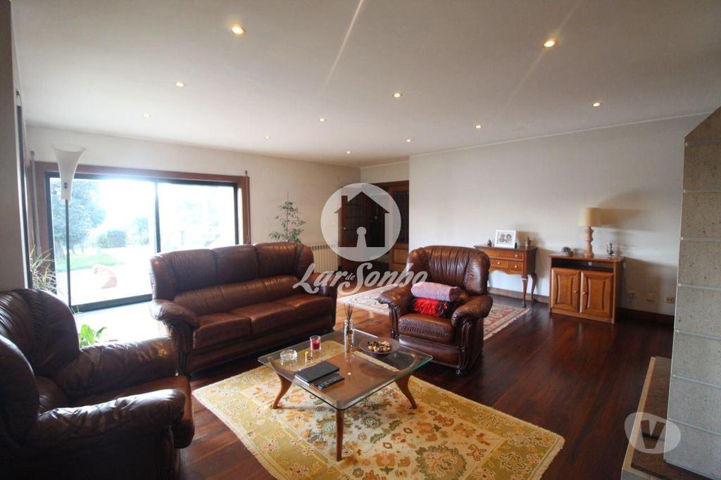 Apartamentos a venda Gondomar - Fotos para Gondomar-Moradia T5 + Apartamento T1 (258-M-00452)