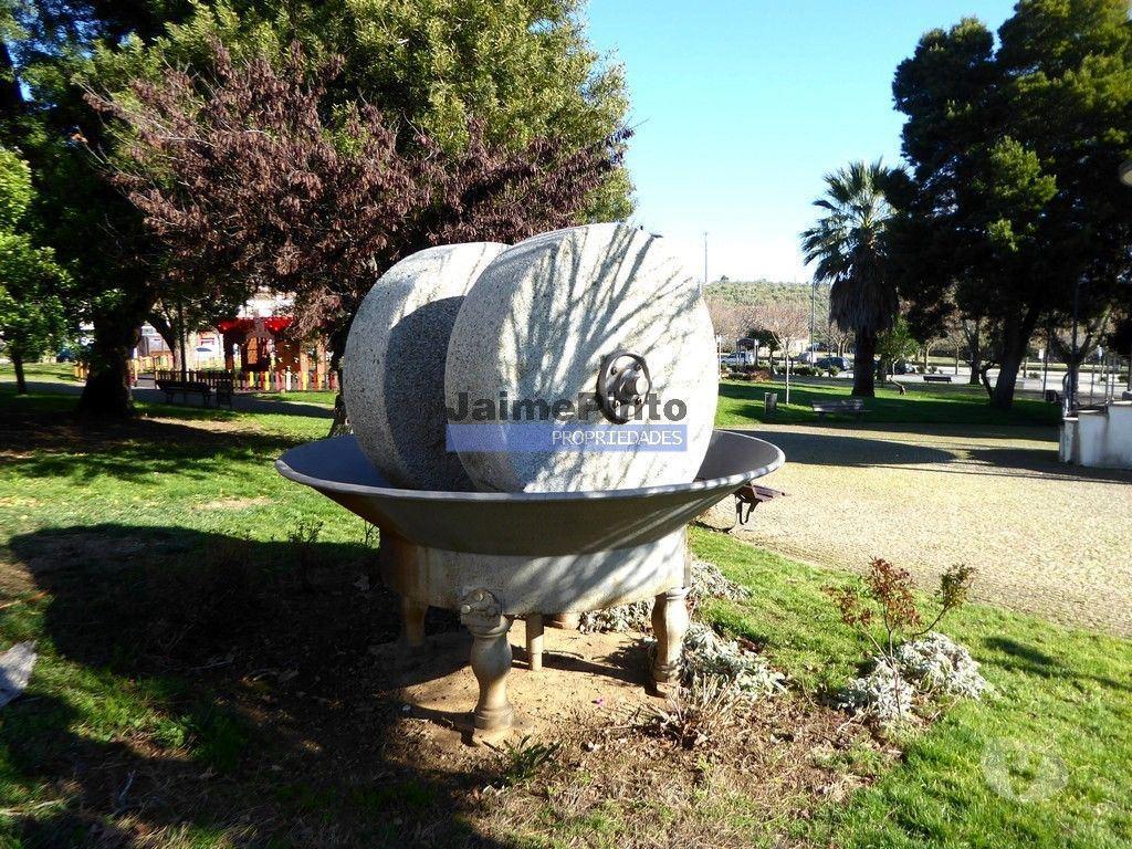 Apartamentos a venda Alfândega da Fé - Fotos para Moradia usada V4 em A. da Fé, Bragança. Portugal, Alfândega da