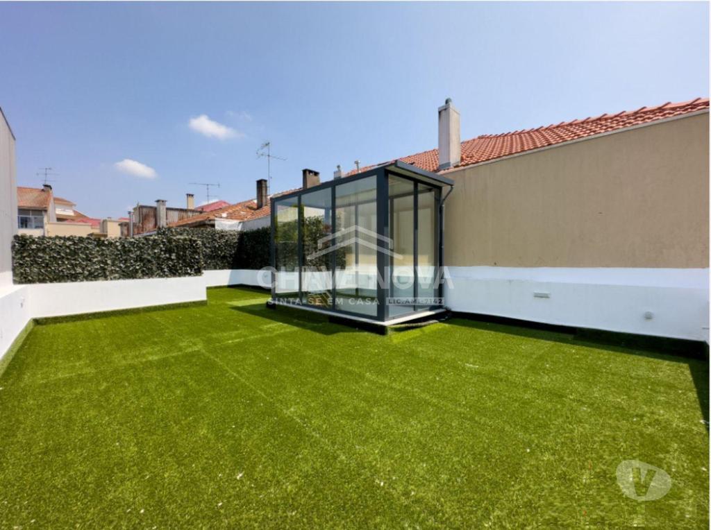 Apartamentos a venda Porto - Fotos para Moradia V3 em Campanhã, próximo do Jardim da Corujeira