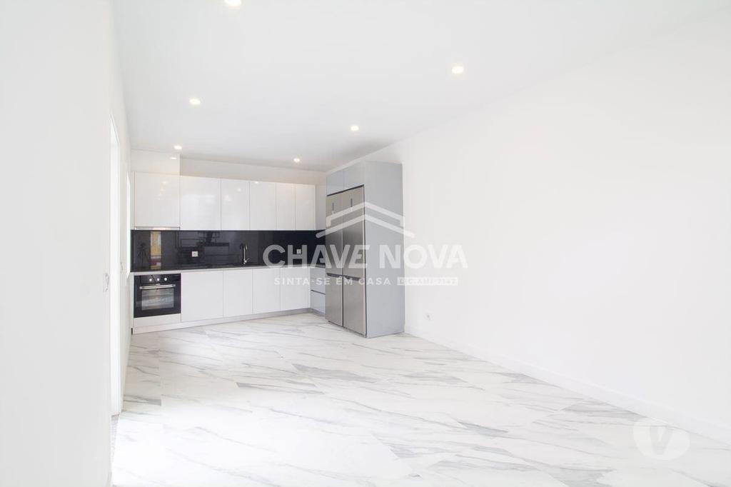 Apartamentos a venda Porto - Fotos para Moradia V3 em Campanhã, próximo do Jardim da Corujeira