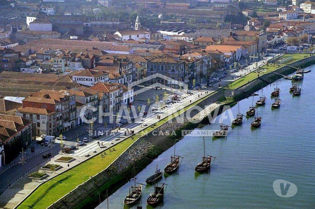 Comprar Loja Vila Nova de Gaia - Fotos para Terreno c vistas rio e na Zona Histórica (ARU) - Vila Nova de...