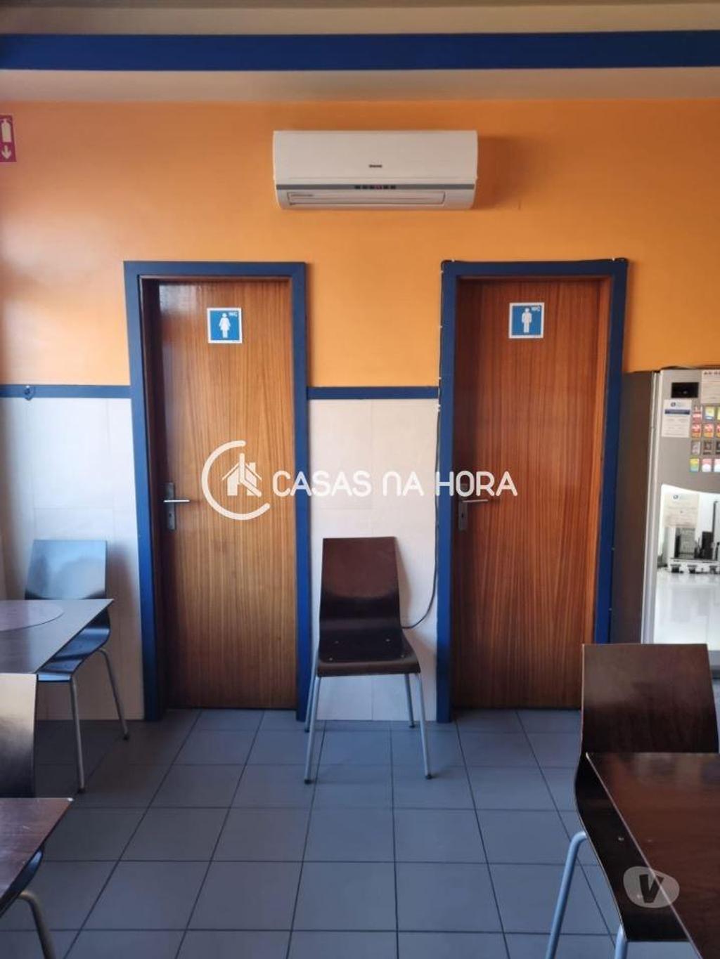 Comprar Loja Vila Nova de Gaia - Fotos para Trespasse de Café Restaurante situado em Avintes, Vila Nova...