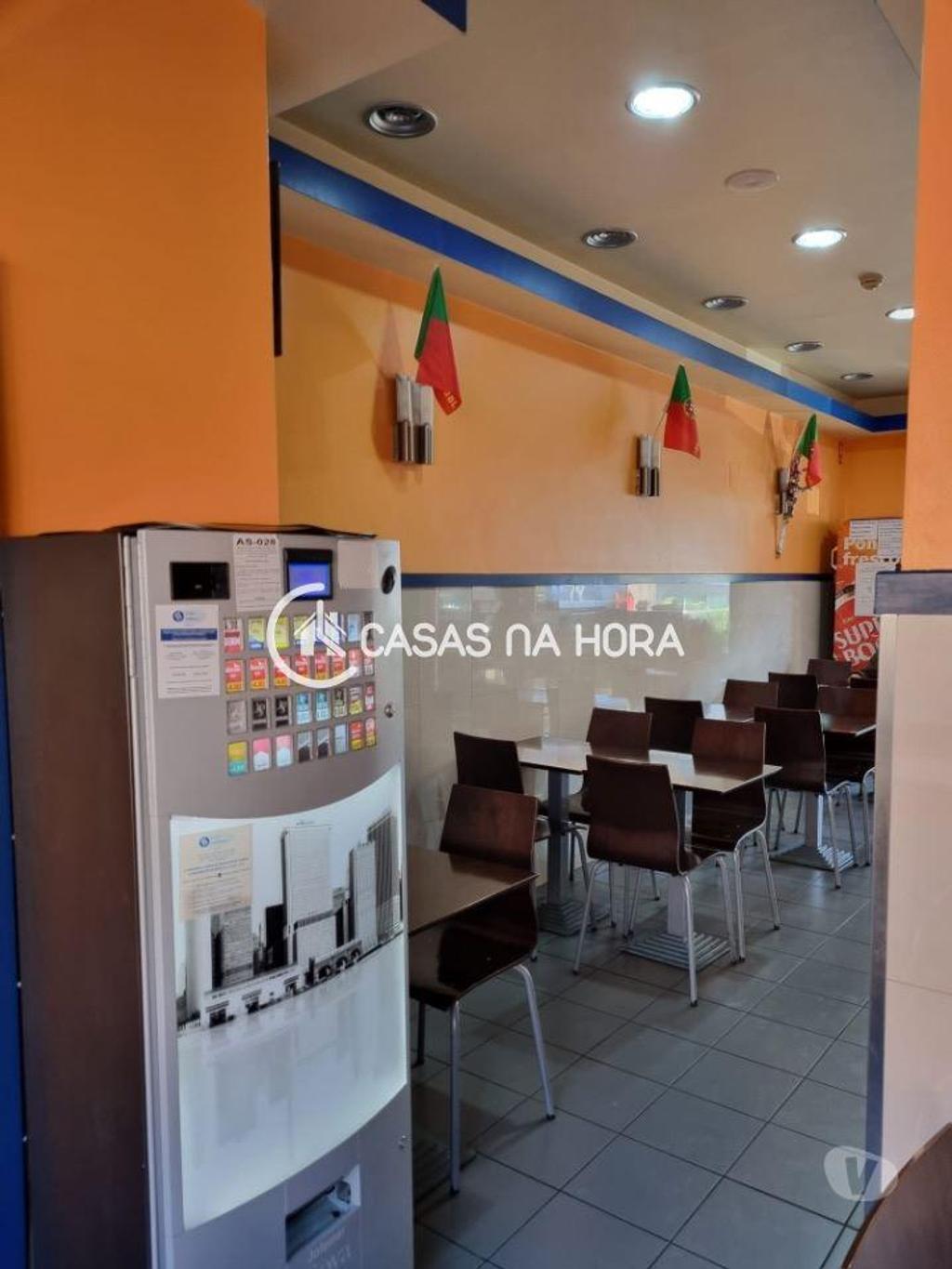 Comprar Loja Vila Nova de Gaia - Fotos para Trespasse de Café Restaurante situado em Avintes, Vila Nova...