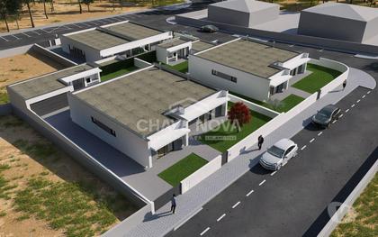 Apartamentos a venda - Fotos para Moradia Térrea em Travanca - Santa Maria da Feira (SMF 02398)