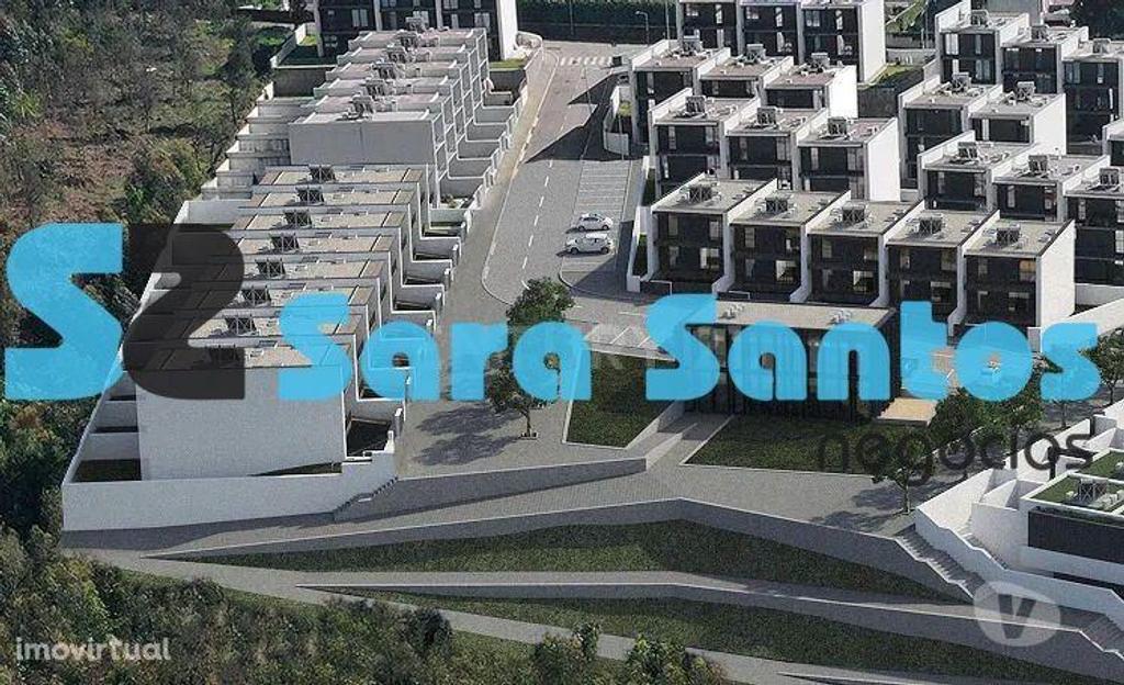 Apartamentos a venda Vila Nova de Gaia - Fotos para Moradia T4 de Luxo C Piscina junto A1- Gaia (SS0201)