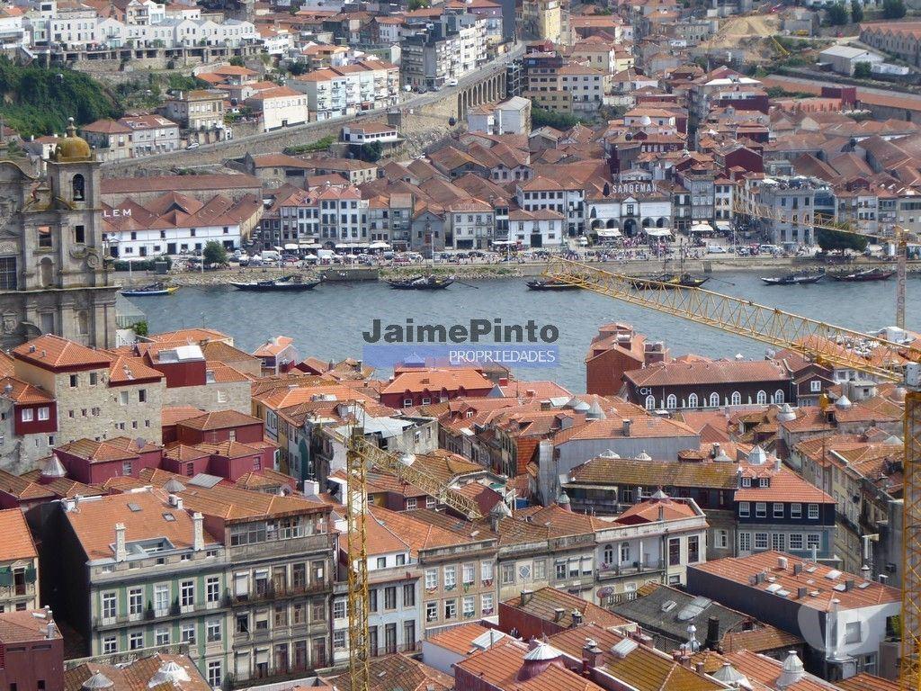 Apartamentos a venda Porto - Fotos para Apartamento T3 moderno, novo, em zona elegante. Portugal, Porto.