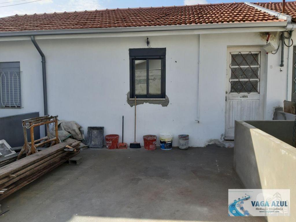 Apartamentos a venda Gondomar - Fotos para 3 Casinhas Térreas T1 com Rendimento na Areosa (Triana) - Rio