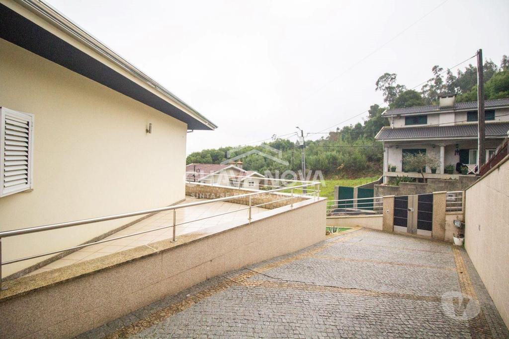 Apartamentos a venda Santa Maria da Feira - Fotos para Santa-maria-da-feira-Moradia V3 Caldas De São Jorge (MAD 01409)