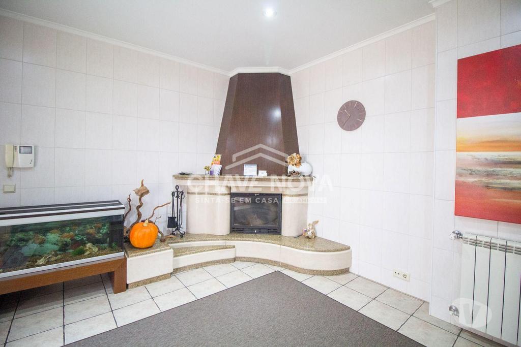 Apartamentos a venda Santa Maria da Feira - Fotos para Santa-maria-da-feira-Moradia V3 Caldas De São Jorge (MAD 01409)