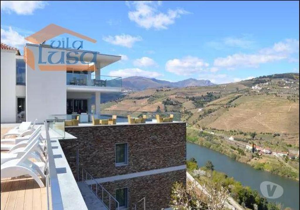 Comprar Loja Lamego - Fotos para Luxuoso Hotel para venda no Douro e de Classificação de 4...