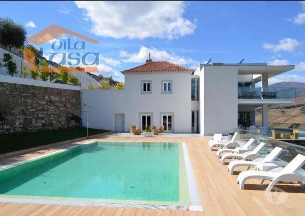 Comprar Loja Lamego - Fotos para Luxuoso Hotel para venda no Douro e de Classificação de 4...