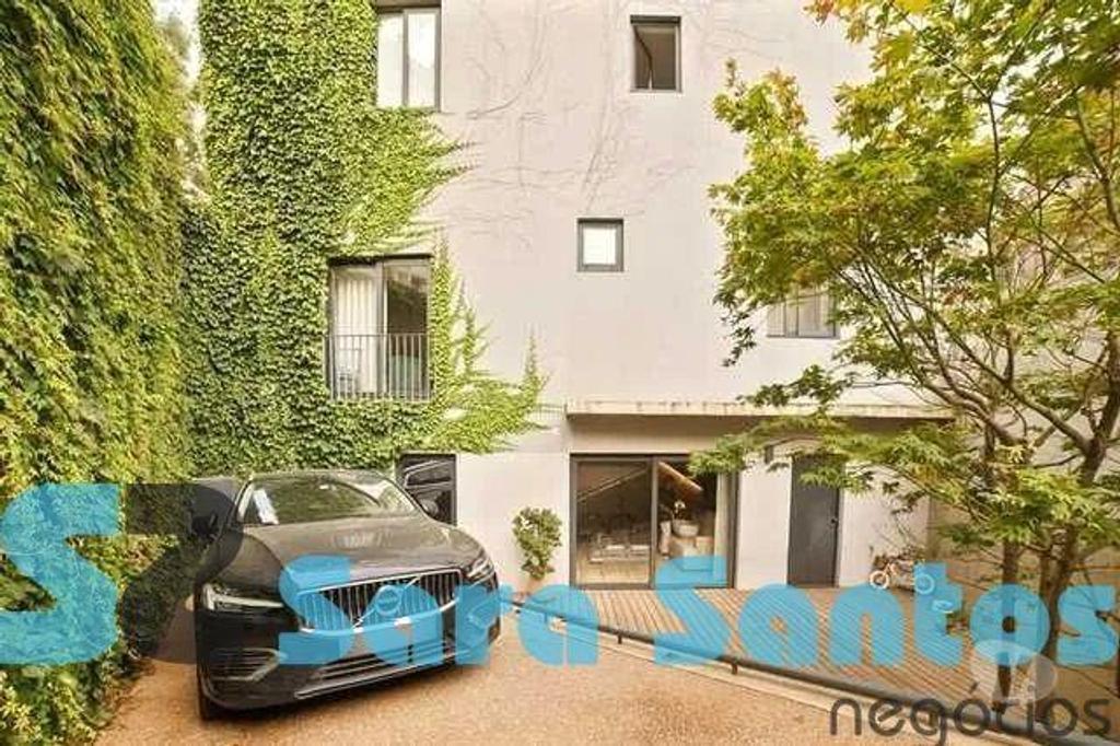 Apartamentos a venda Porto - Fotos para Andar-Moradia T2 DUPLEX COM 2 PÁTIOS, Mobilado-Porto (SS0228)