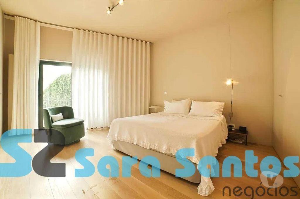 Apartamentos a venda Porto - Fotos para Andar-Moradia T2 DUPLEX COM 2 PÁTIOS, Mobilado-Porto (SS0228)