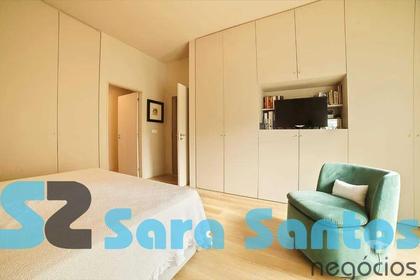 Casas a venda - Fotos para Andar-Moradia T2 DUPLEX COM 2 PÁTIOS, Mobilado-Porto (SS0228)