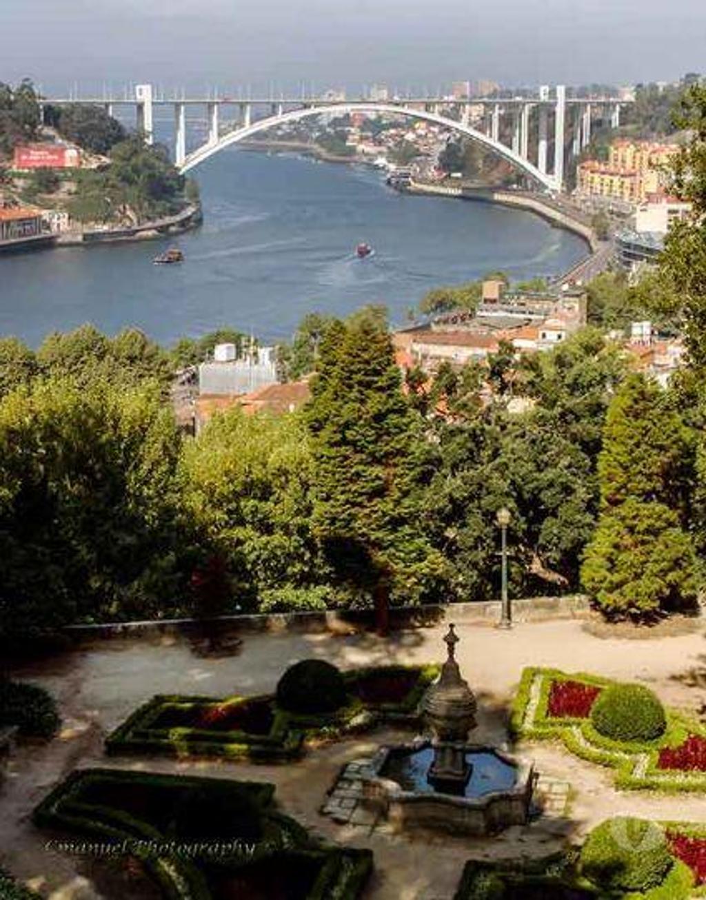 Comprar Loja Porto - Fotos para Prédio na zona Histórica do Porto