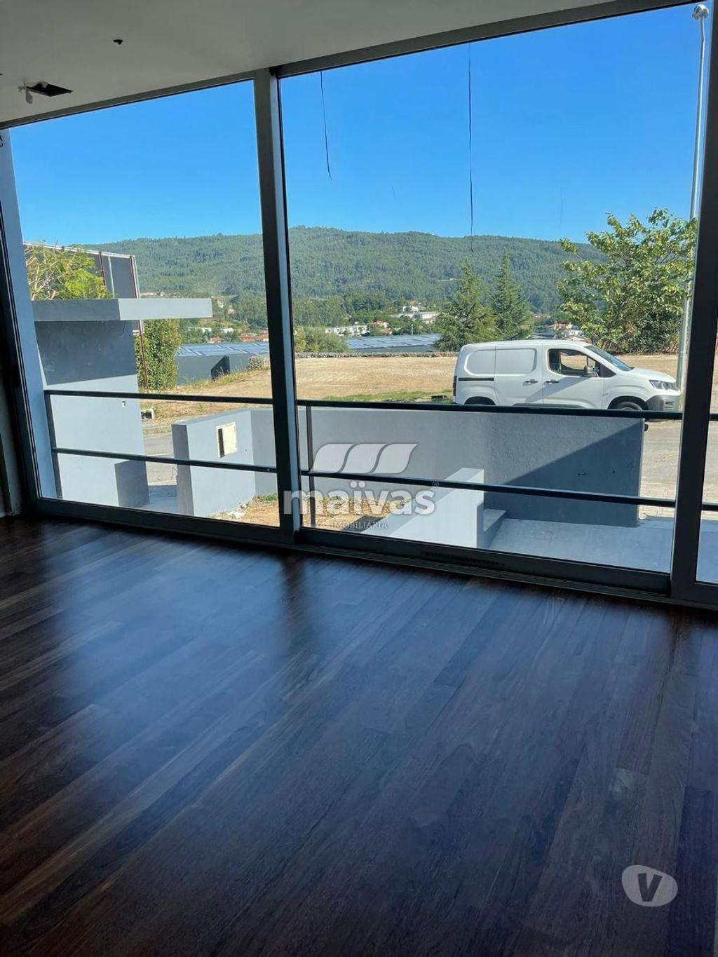 Apartamentos a venda Braga - Fotos para Braga-Moradia T3 em Tebosa, Braga (A008-0046A)