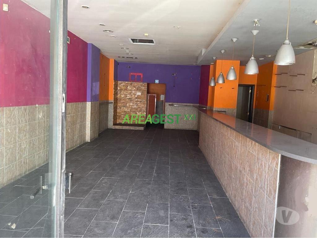 Comprar Loja Almada - Fotos para Loja para venda com rendimento na Costa da Caparica, Almada