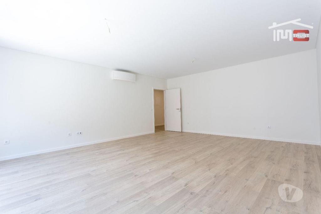 Apartamentos a venda Montijo - Fotos para Fantástico T3 de Luxo c parqueamento e Varanda (6-A-000822)