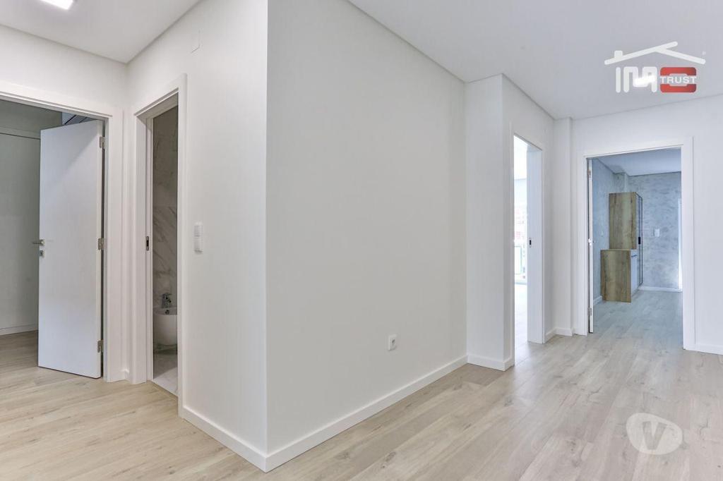 Apartamentos a venda Montijo - Fotos para Fantástico T3 de Luxo c parqueamento e Varanda (6-A-000822)