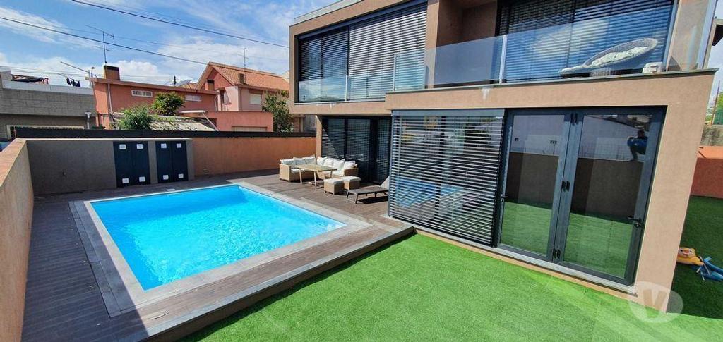 Apartamentos a venda Matosinhos - Fotos para Matosinhos-Moradia Isolada de Luxo C Piscina- Matosinhos (SS0399)