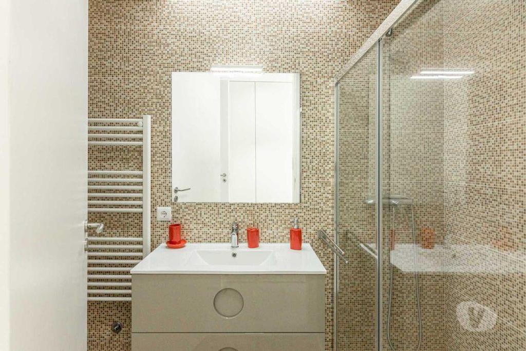 Apartamentos a venda Matosinhos - Fotos para Matosinhos-Moradia Isolada de Luxo C Piscina- Matosinhos (SS0399)