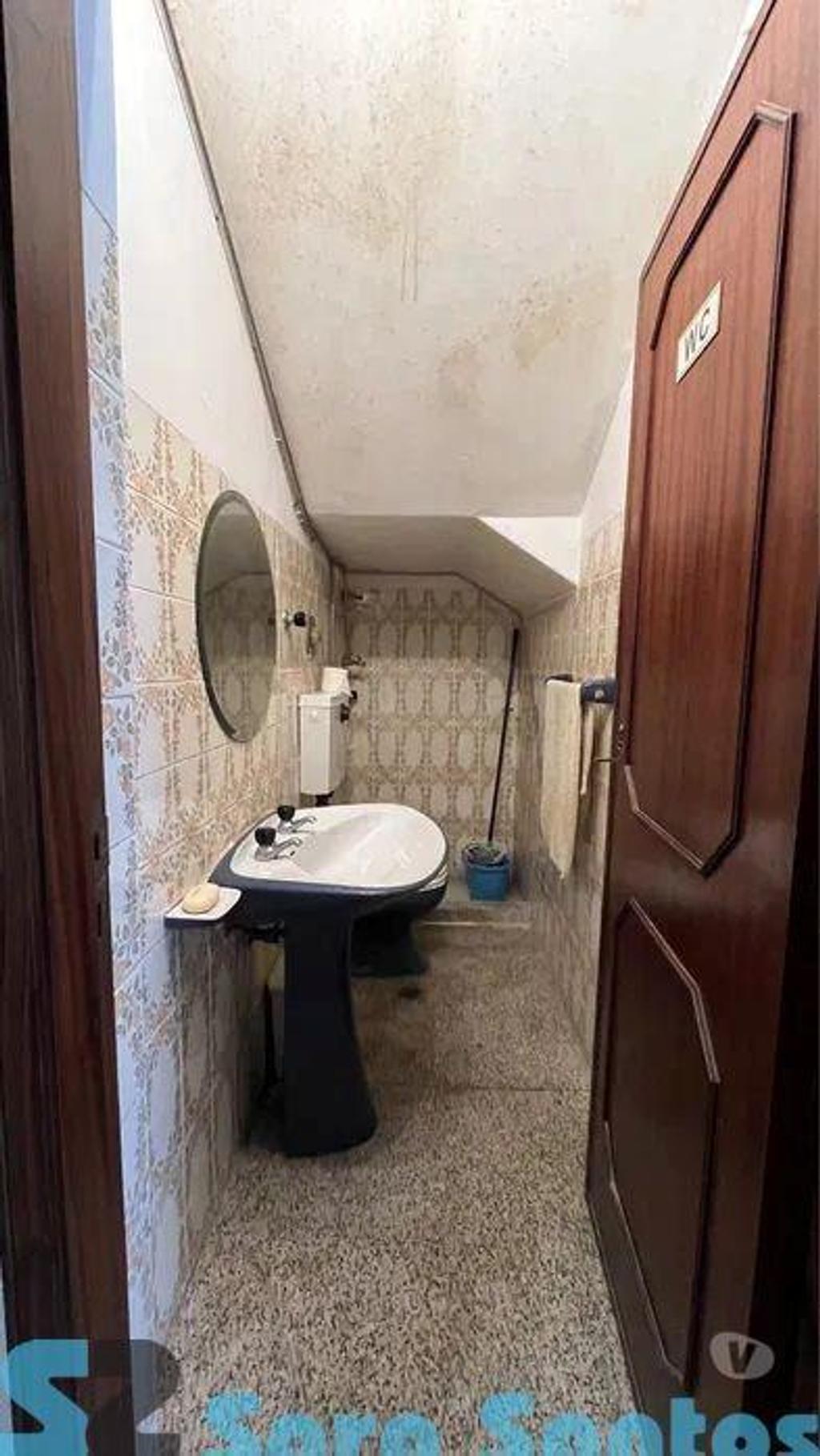 Apartamentos a venda Vila Nova de Gaia - Fotos para Moradia T4 C Logradouro e Comercio-Madalena (SS0427)