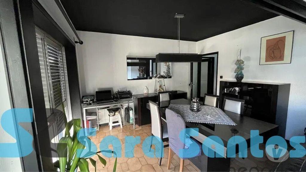 Apartamentos a venda Vila Nova de Gaia - Fotos para Moradia T4 C Logradouro e Comercio-Madalena (SS0427)