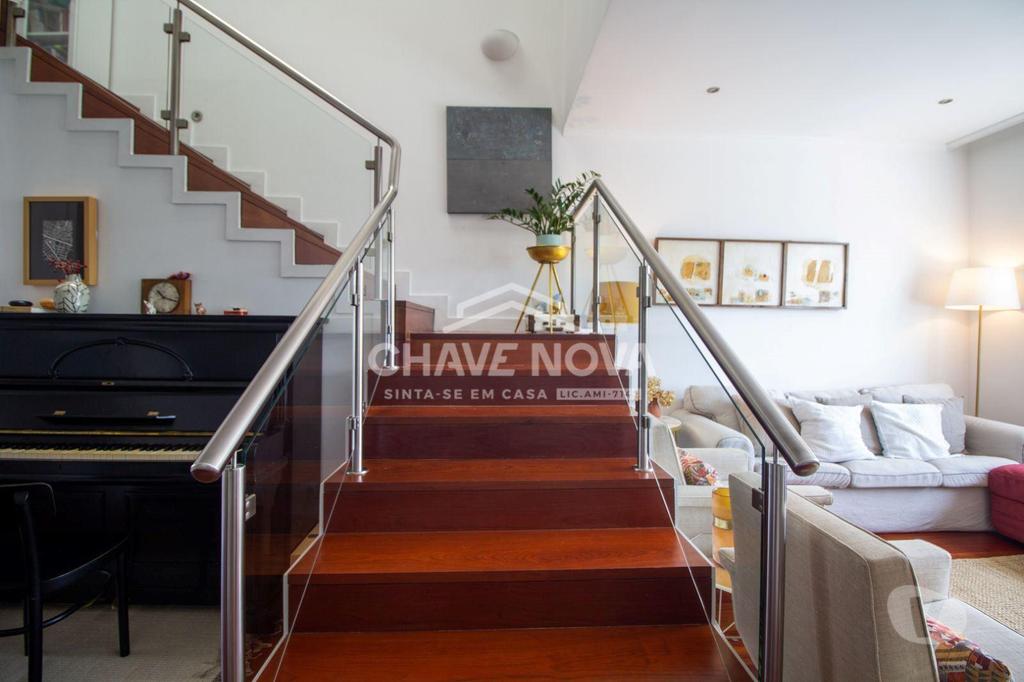 Apartamentos a venda Porto - Fotos para Moradia V3+2 em Cedofeita (400m da Estação de Metro "Casa da