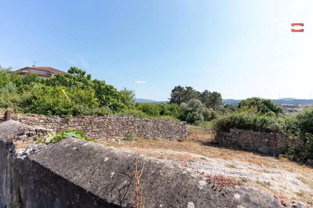 Terrenos Ourém - Fotos para Ourem-Terreno com 4.000 m2 em Fátima (1-T-000570)