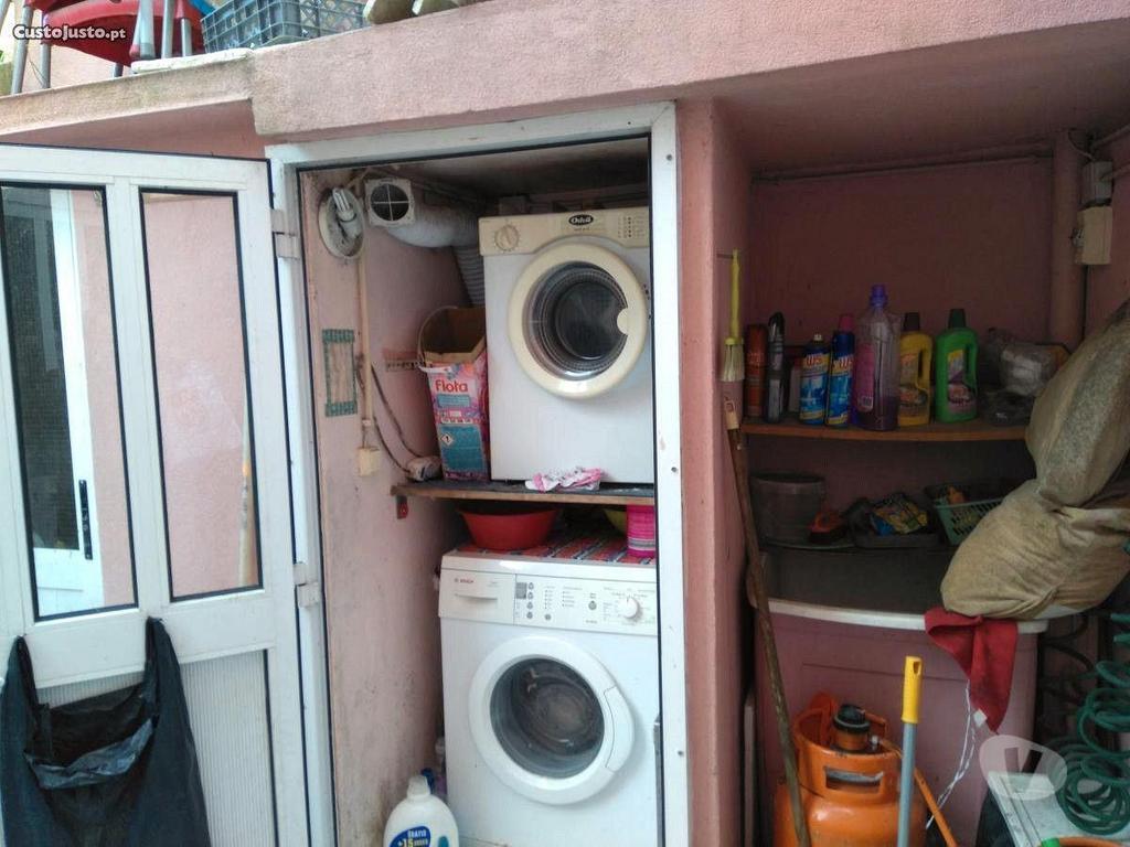 Apartamentos a venda Porto - Fotos para Porto-Excelente moradia em muito bom estado em paranhos (04029)