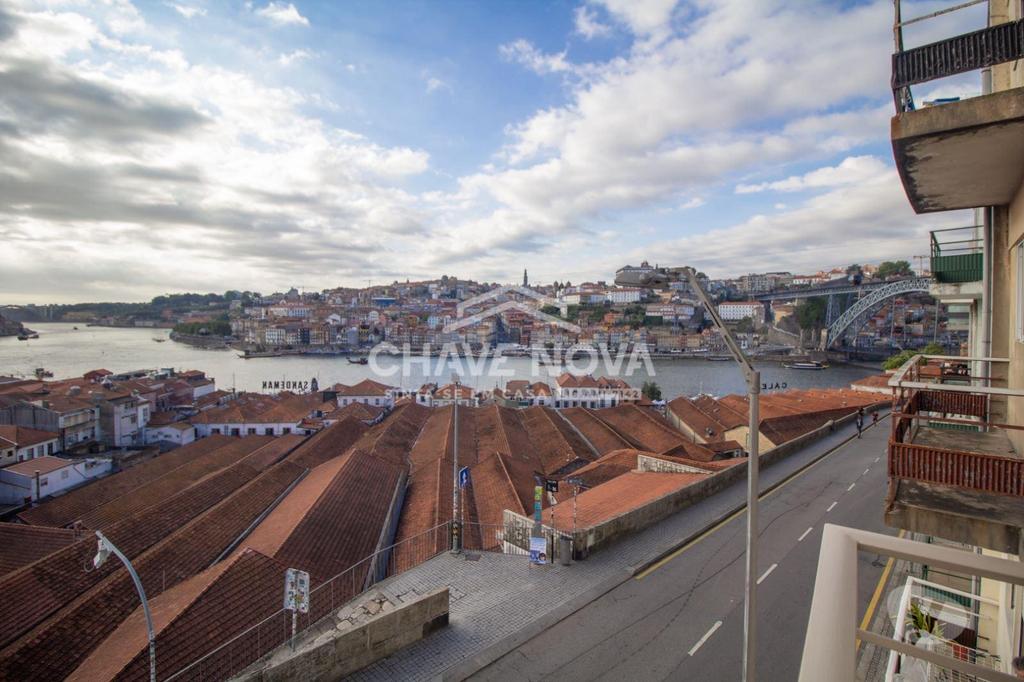 Apartamentos a venda Vila Nova de Gaia - Fotos para Apartamento T2 vistas deslumbrantes para o Rio Douro e Ribeira,