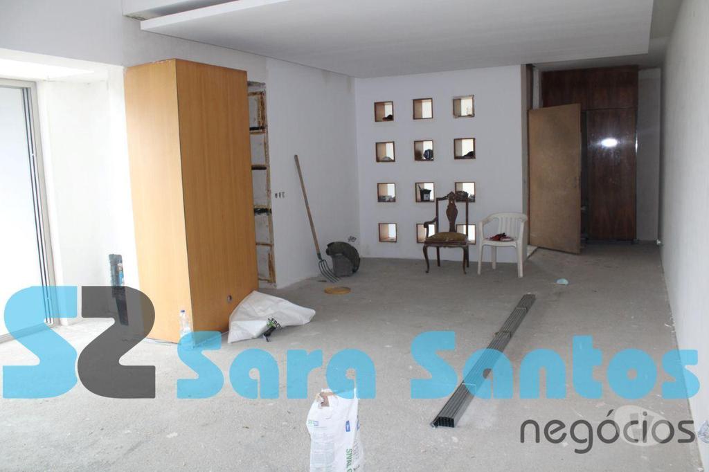 Apartamentos a venda Vila Nova de Gaia - Fotos para Moradia T3+1 Isolada Nova com Piscina junto N1- Gaia (SS0456)