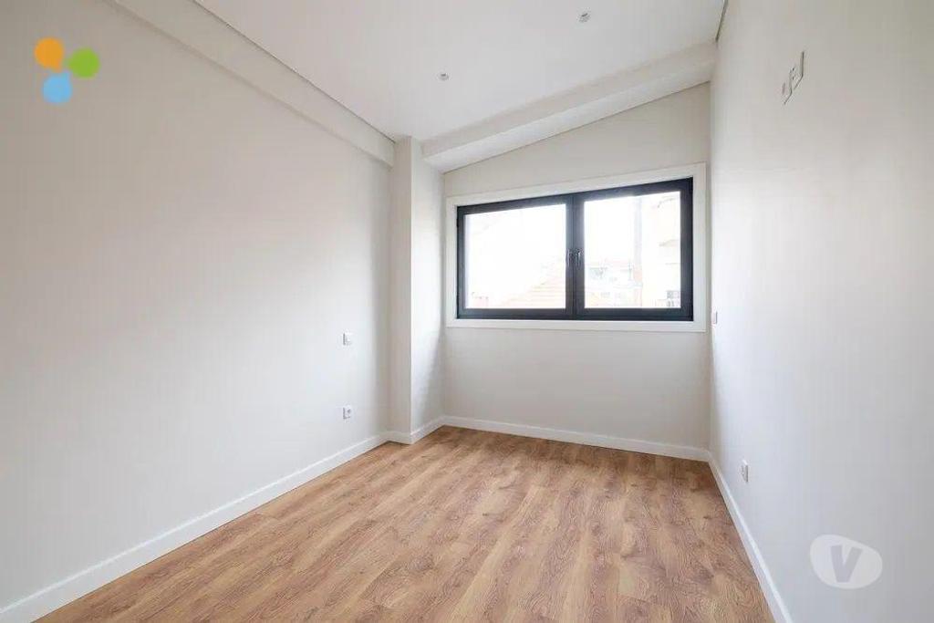 Apartamentos a venda Porto - Fotos para T2 Duplex-coz.equip.sala mobilada-NOVO-PRONTO HABITAR-Antas.