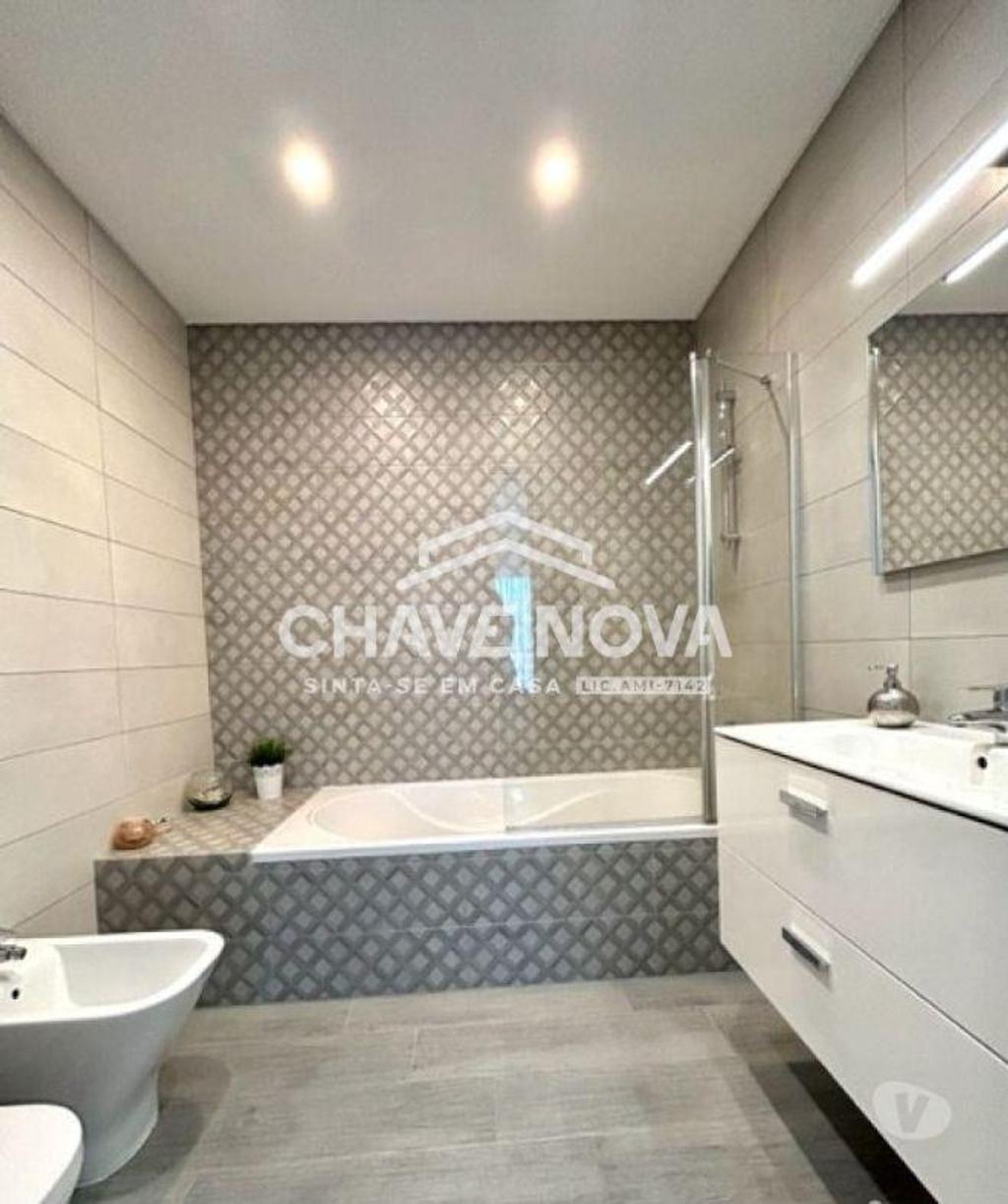 Apartamentos a venda Loulé - Fotos para Loule-Apartamento T2 em zona nobre de Quarteira. (VLM 00084)