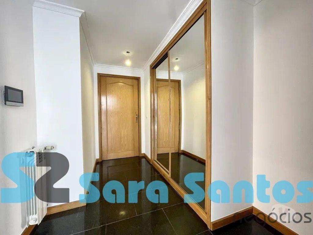 Apartamentos a venda Vila Nova de Gaia - Fotos para T2, em condomínio com piscina e jardim, na praia de Miramar-