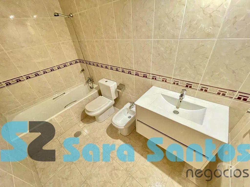 Apartamentos a venda Vila Nova de Gaia - Fotos para T2, em condomínio com piscina e jardim, na praia de Miramar-