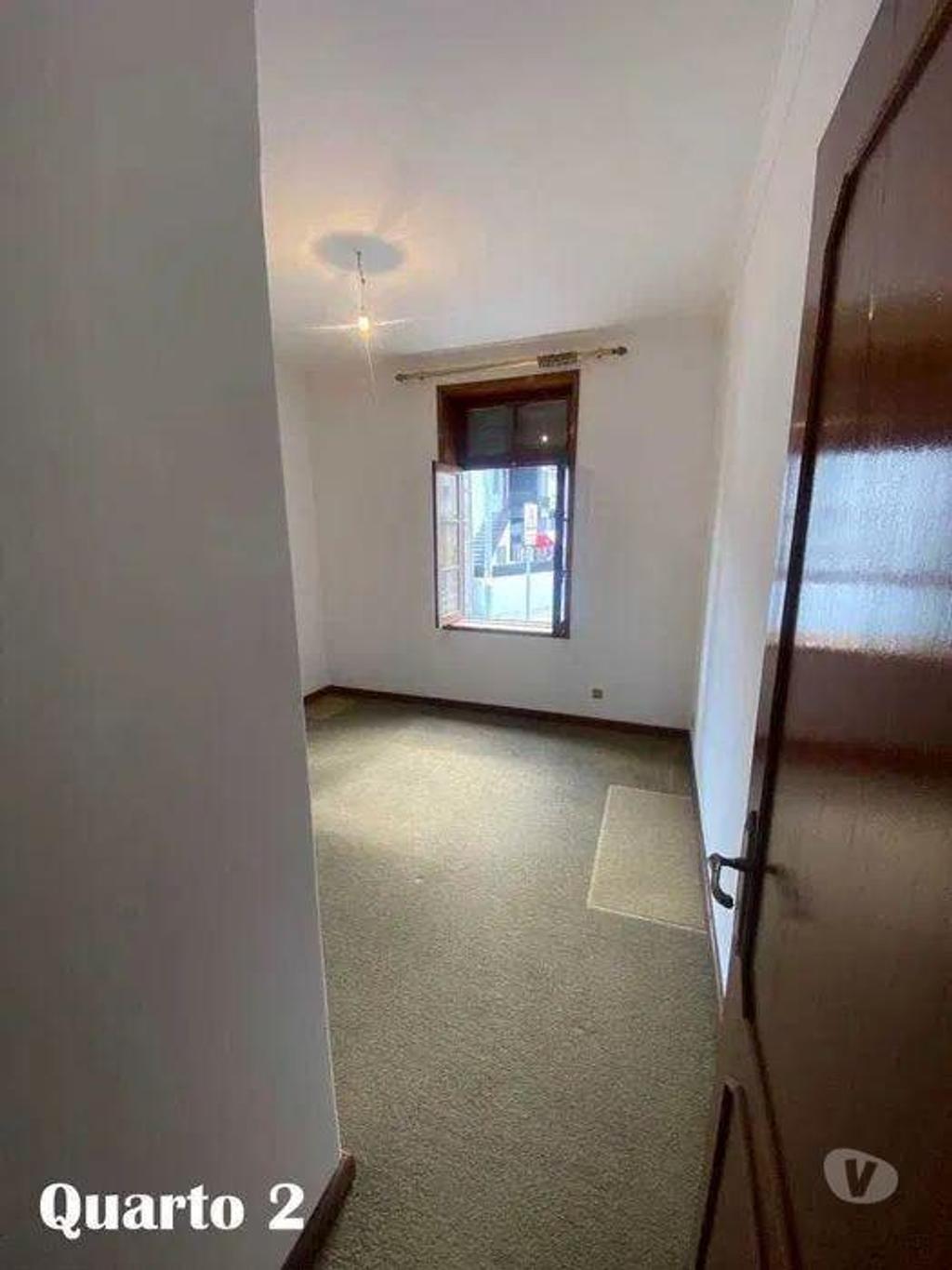 Apartamentos a venda Matosinhos - Fotos para 2 Moradias em Banda Juntas - Leça do Balio -Matosinhos (04050)